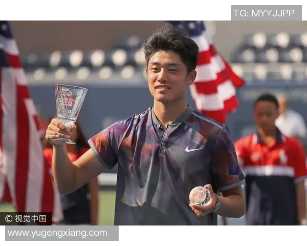 邓姓足球明星盘点及其在国际赛场上的精彩表现与成就分析